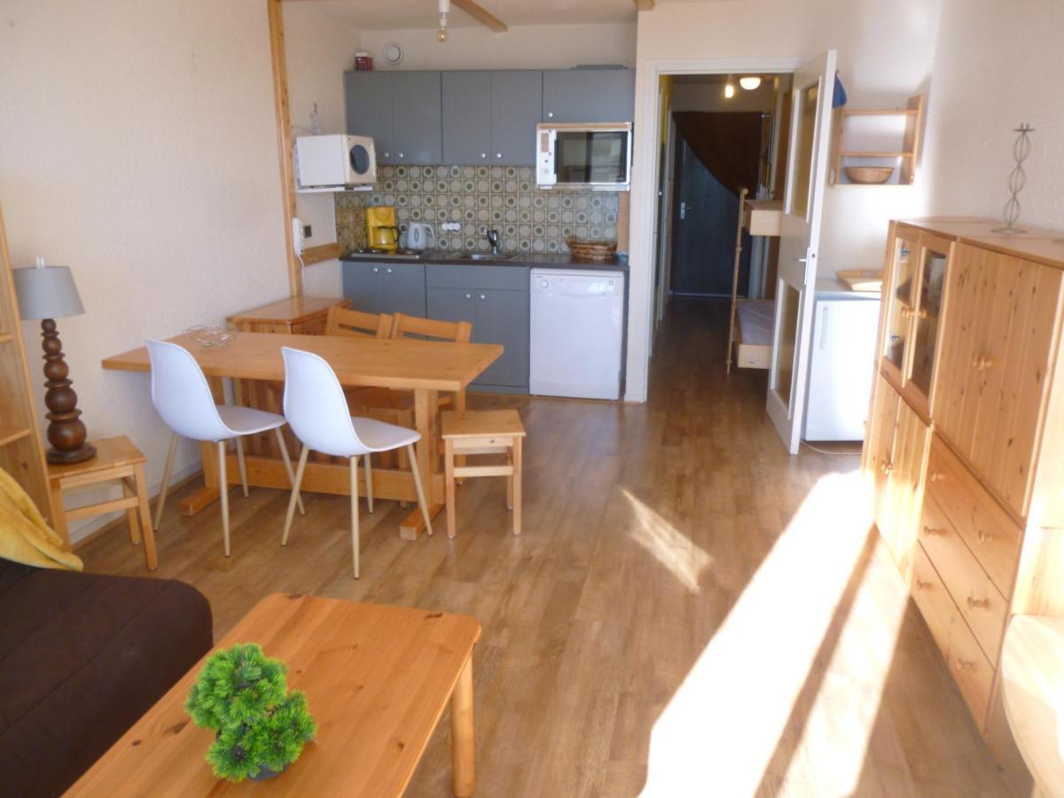 Studio Entier Au Calme Avec Vue Panoramique Exceptionelle A 1500M Apartamento Comboursiere Exterior foto