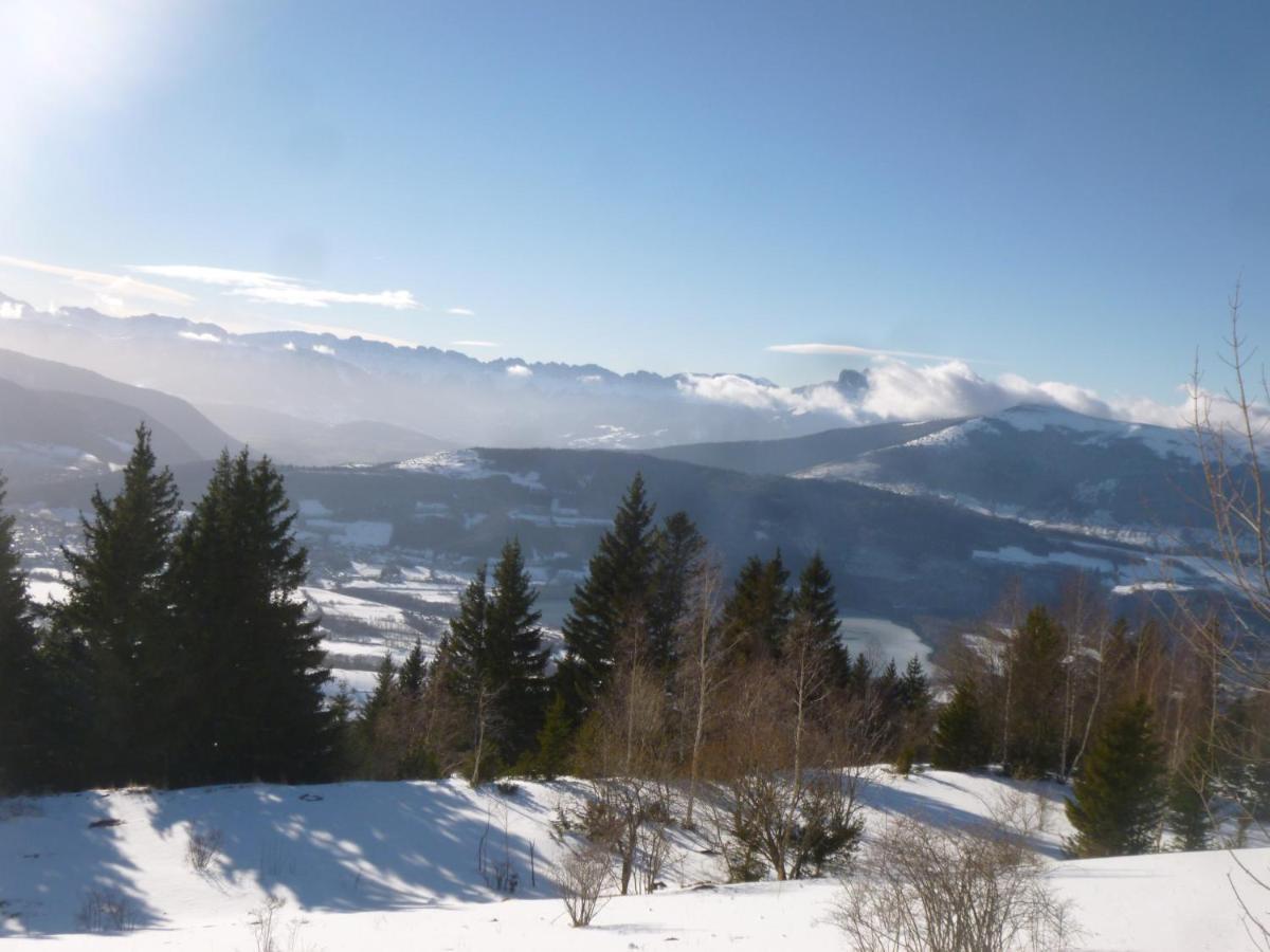 Studio Entier Au Calme Avec Vue Panoramique Exceptionelle A 1500M Apartamento Comboursiere Exterior foto